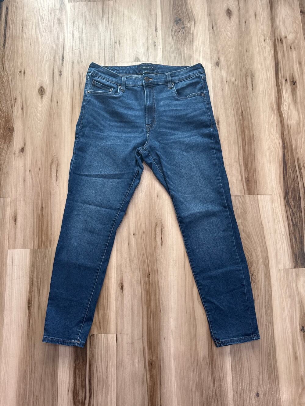 Gap Long and Lean Fit Dark Blue Jeans Women's Size 8L